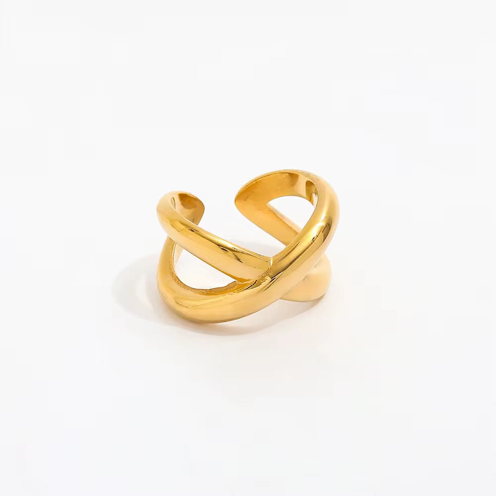 Mónica ring
